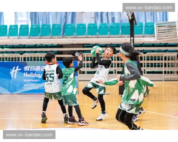 篮球周边：让热爱可看可触的方式